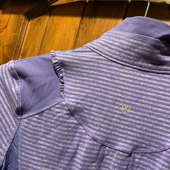 Lululemon pullover - Picture 3 of 4